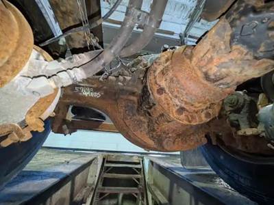 Rockwell RRL23160 Rear Differential for a 2018 Volvo VNL