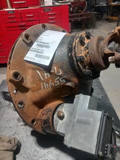 Rockwell RS21230 Rear Differential for a 1993 Ford CARGO 7000