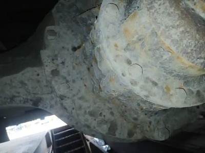 Rockwell RS23160=RS21160 Rear Differential for a 2005 Freightliner M2 106