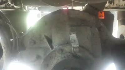Rockwell RSL23160 Rear Differential for a 1998 Freightliner FL-80