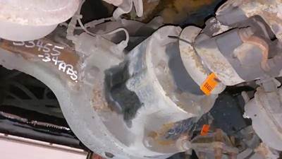 Rockwell RSL23160 Rear Differential for a 1999 Freightliner FL-80