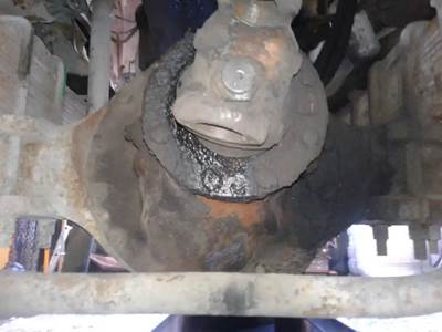 Rockwell SHR/FDS1807 Rear Differential for a 1974 Mack DMM6856EX