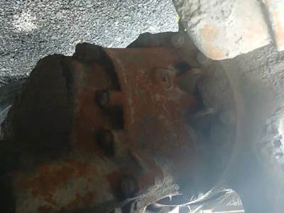 Spicer DSP41 Rear Differential for a 2015 Peterbilt 579