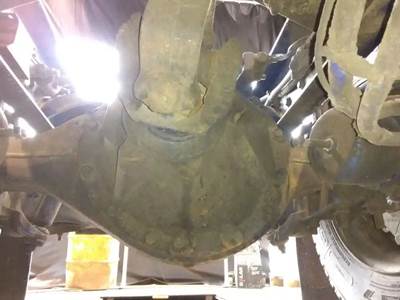 Spicer R40-170 Rear Differential for a 2012 Peterbilt 386