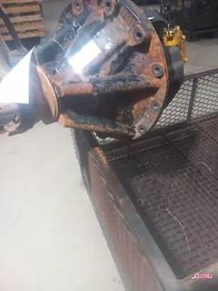 Spicer R46-170 Rear Differential for a 2013 Peterbilt 320 C/O