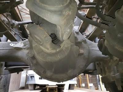 Spicer RSP41 Rear Differential for a 2009 International PROSTAR