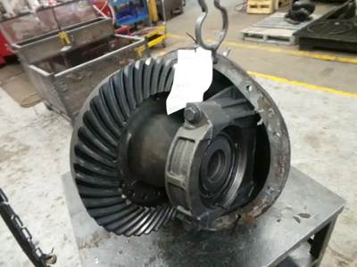 Spicer S23-170 Rear Differential for a 2008 Peterbilt 340