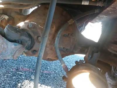 Spicer W230S Rear Differential for a 1995 International S-2574