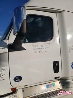 Freightliner CASCADIA PT126064S T Left Door