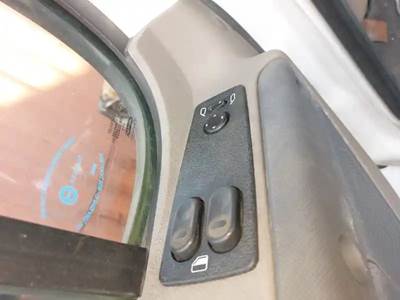 Freightliner Cascadia 125 Left Door for a 2017 Freightliner CASCADIA PX125064S