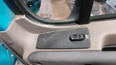 Freightliner Cascadia 125 Right Door for a 2012 Freightliner CASCADIA PX125064S
