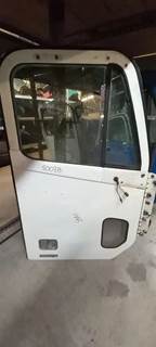 Freightliner Columbia 120 Right Door for a 2007 Freightliner COLUMBIA CL-120