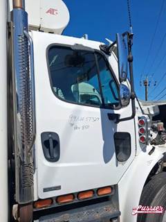 Freightliner M2 106 Right Door