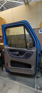 Freightliner Left Door for a 2013 Freightliner CASCADIA PX125064S