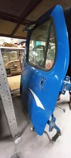 Freightliner Right Door for a 2013 Freightliner CASCADIA PX125064S