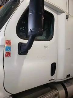 Freightliner Left Door for a 2010 Freightliner CASCADIA PX125064S