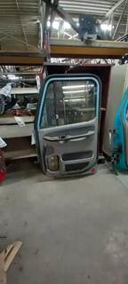 Freightliner Right Door for a 2007 Freightliner CENTURY CLASS CST120