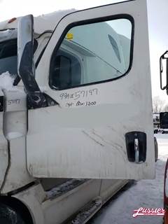 Freightliner Left Door for a 2018 Freightliner CASCADIA PT126064S T