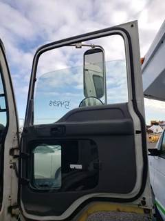 GMC Right Door for a 2005 GMC T6500 C/O
