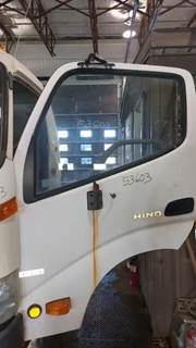 Hino 155 (SERIE 4) Left Door