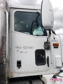 International 9100 Right Door for a 2002 International 9100I