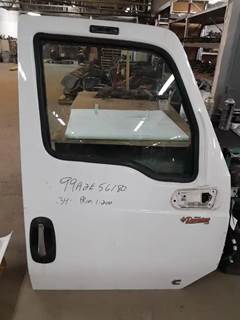 International LT625 Right Door