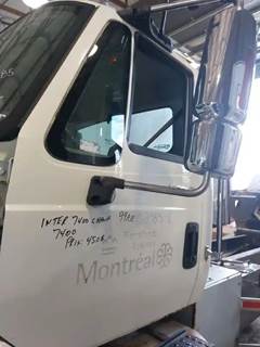 International WorkStar 7400 Left Door for a 2008 International 7400 SBA WORKSTAR