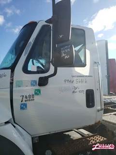 International WorkStar 7400 Left Door for a 2003 International 7400 SBA WORKSTAR