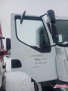 Kenworth K370E ELECTRIQUE Right Door