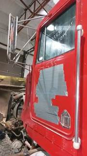 Kenworth Left Door for a 1993 Kenworth T-400