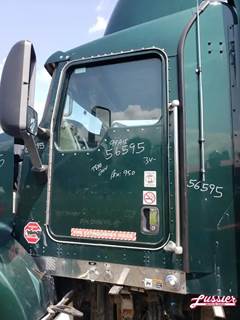 Kenworth Left Door for a 2014 Kenworth T-800