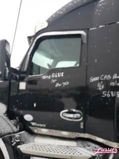 Kenworth Left Door for a 2016 Kenworth T-680