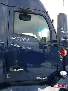 Kenworth Right Door for a 2019 Kenworth T-680