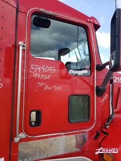 Kenworth T600 Right Door for a 2006 Kenworth T-600