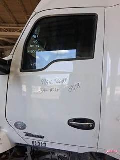 Kenworth T680 Left Door for a 2015 Kenworth T-680