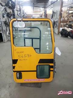 Kenworth T800 Right Door for a 2007 Kenworth T-800