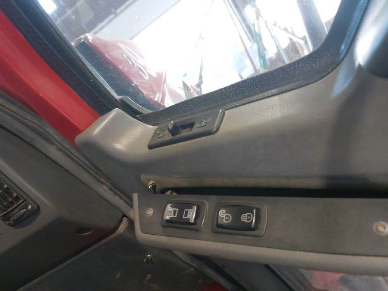 Mack Right Door for a 2013 Mack CXU613 PINACLE For Sale SteJulie, QC