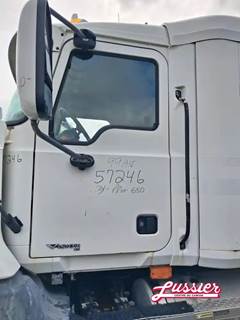 Mack VISION CXN Left Door