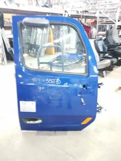 Peterbilt 579 Right Door