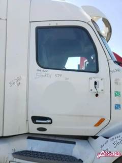Peterbilt 579 Right Door