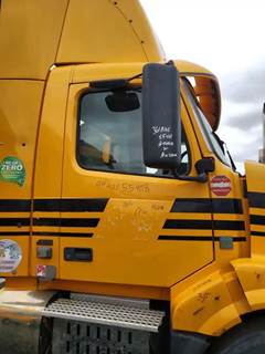 Volvo VNL Right Door