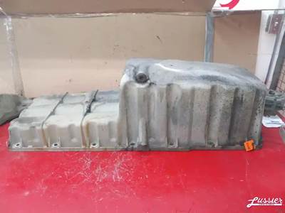 Detroit DD15 Engine Oil Pan for a 2013 Freightliner CORONADO SD122