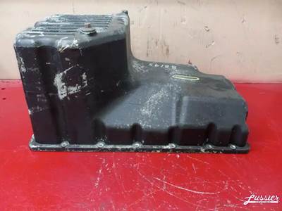 International MaxxForce 7 Engine Oil Pan for a 2013 International 4300M7 SBA