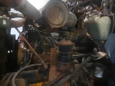 Caterpillar 3176 Engine for a 1997 Kenworth T-800