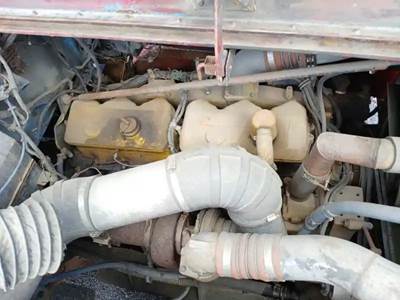 Caterpillar 3406B Engine for a 1990 Kenworth C-510