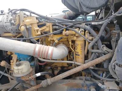 Caterpillar C-13 ACERT DPF Engine for a 2011 Peterbilt 386