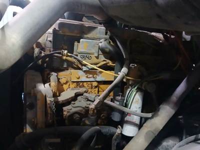 Caterpillar C12 Engine for a 1997 Ford Louisville LT9513LOUISVILLE 113