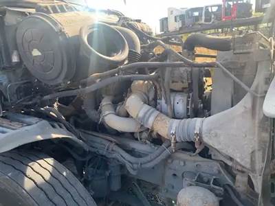 Engine for a 2007 Freightliner COLUMBIA