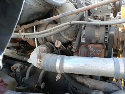 Caterpillar C15 Engine for a 2001 Freightliner COLUMBIA CL-120