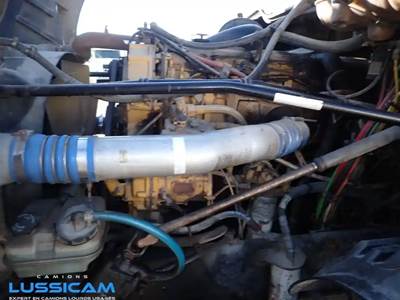 Caterpillar Engine for a 2006 Freightliner CENTURY CLASS CST120